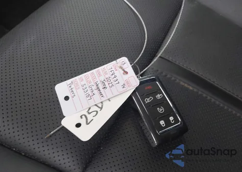 2025 Jeep Wagoneer L Series Ii Carbide 4X4 z USA, uszkodzony, nr VIN 1C4SJSBP7SS533157